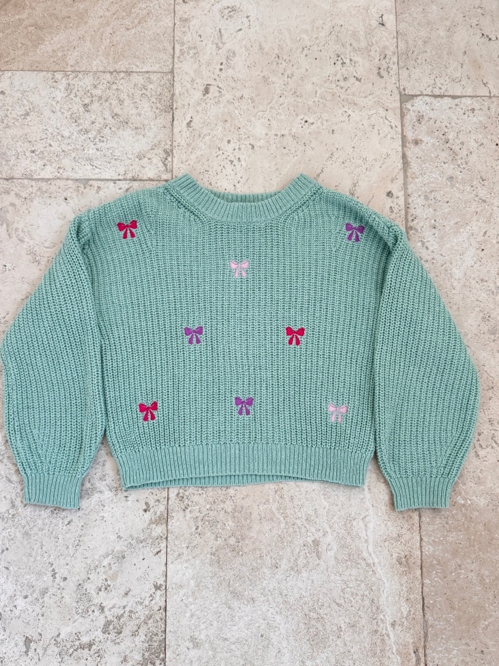 Tucker + Tate Embroided Crewneck Sweater, size 6. Great condition.